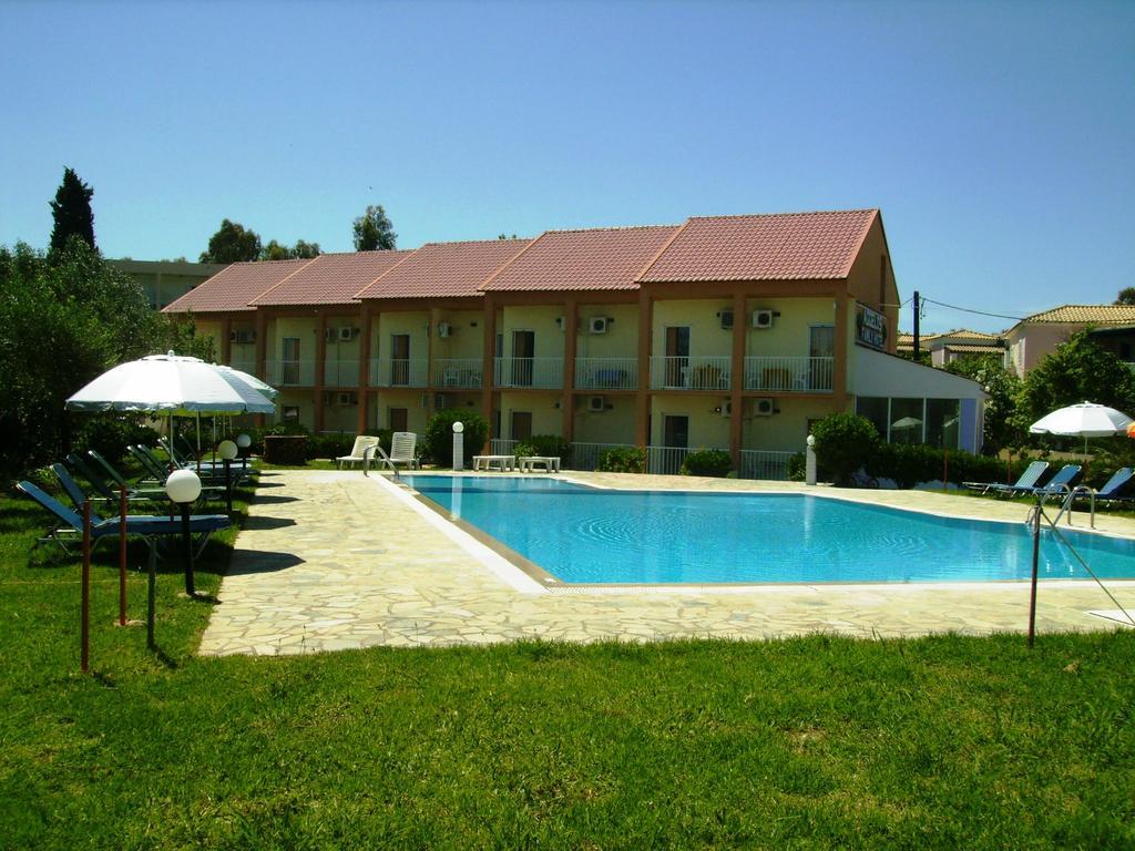 Aggelos Family Hotel Moraitika Exteriör bild