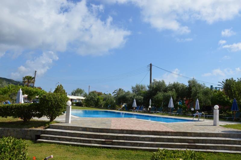 Aggelos Family Hotel Moraitika Exteriör bild